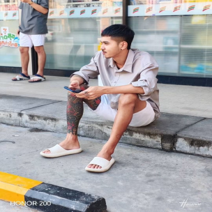 บ้านใหญ่ชล